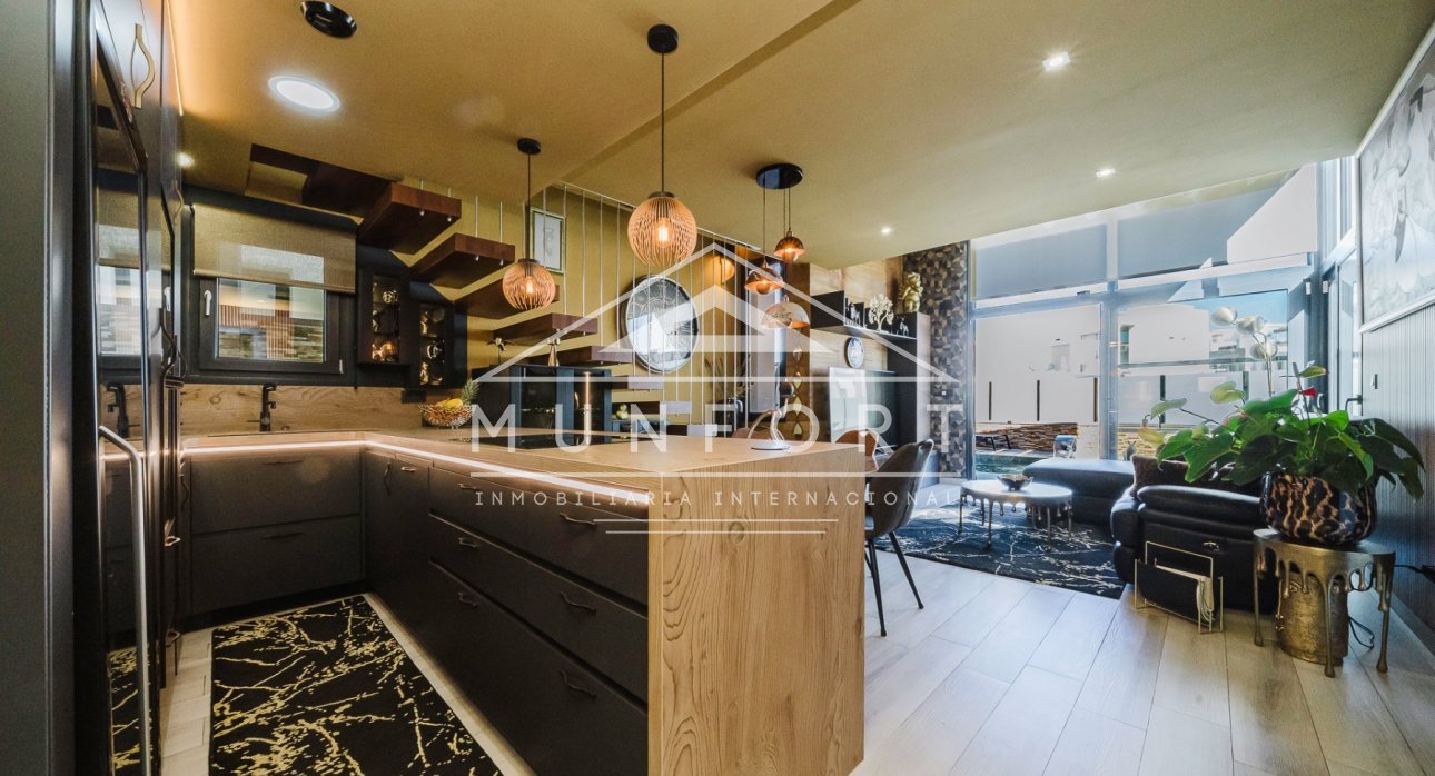 Resale - Luxury Villas -
Orihuela Costa - Lomas de Cabo Roig