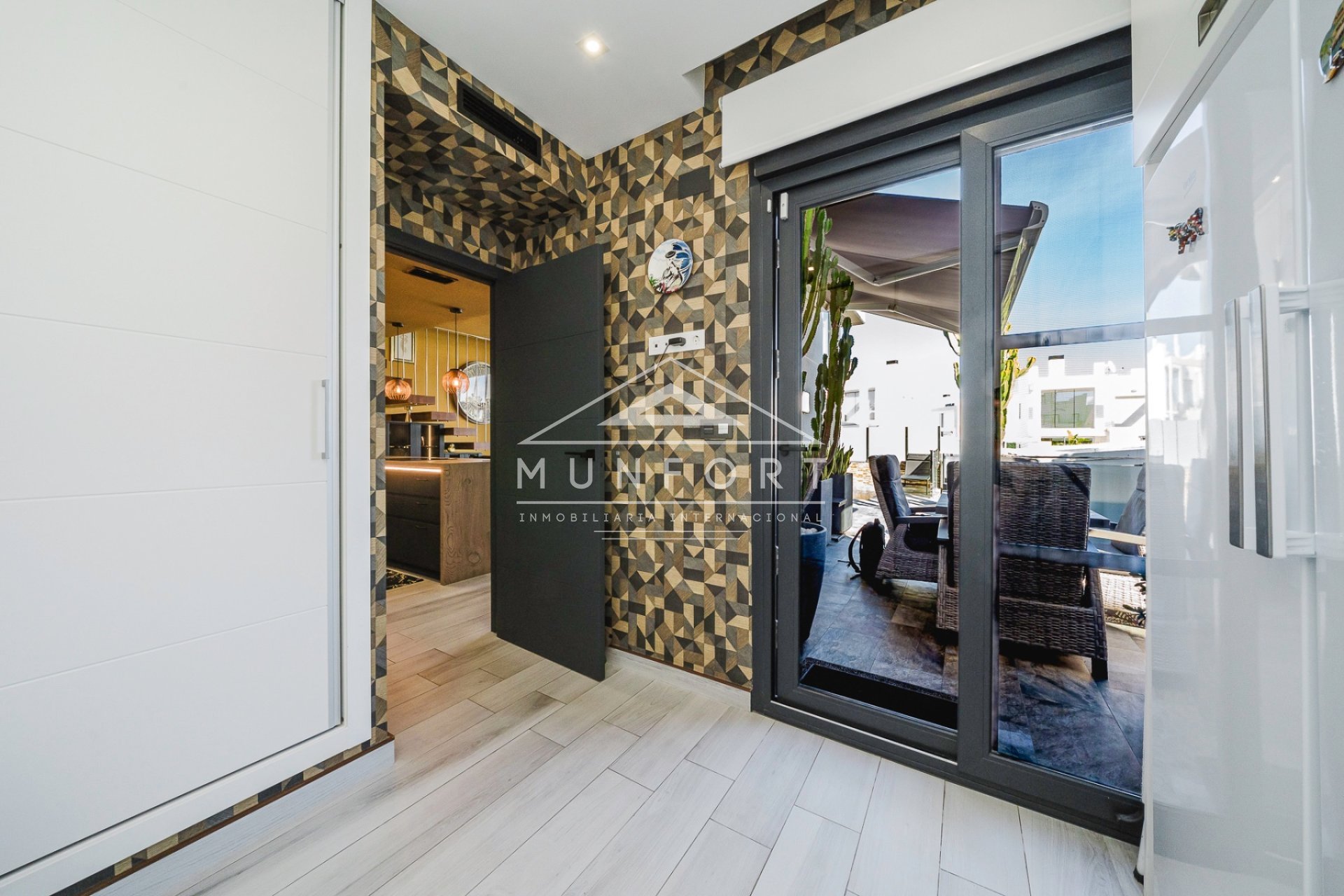 Resale - Luxury Villas -
Orihuela Costa - Lomas de Cabo Roig