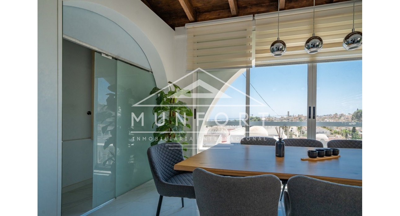 Resale - Luxury Villas -
Orihuela Costa - Villamartín