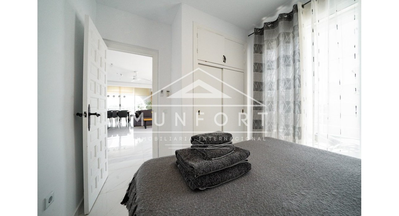 Resale - Luxury Villas -
Orihuela Costa - Villamartín