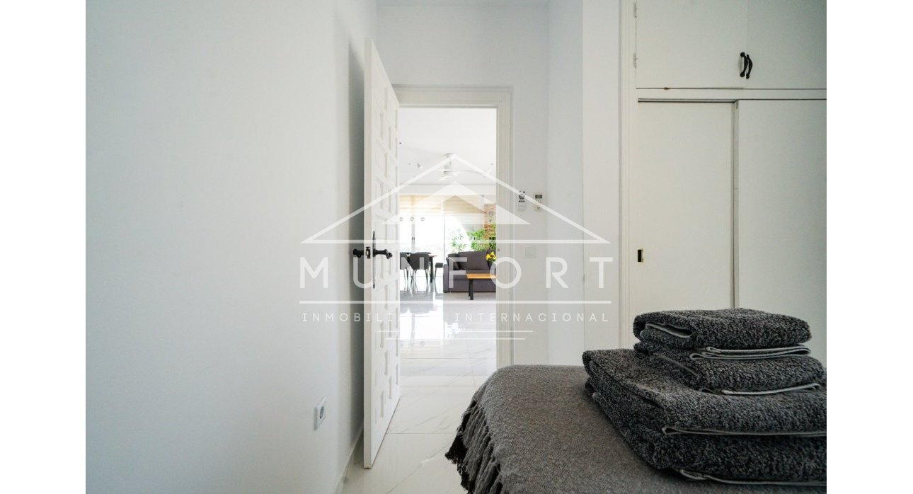 Resale - Luxury Villas -
Orihuela Costa - Villamartín