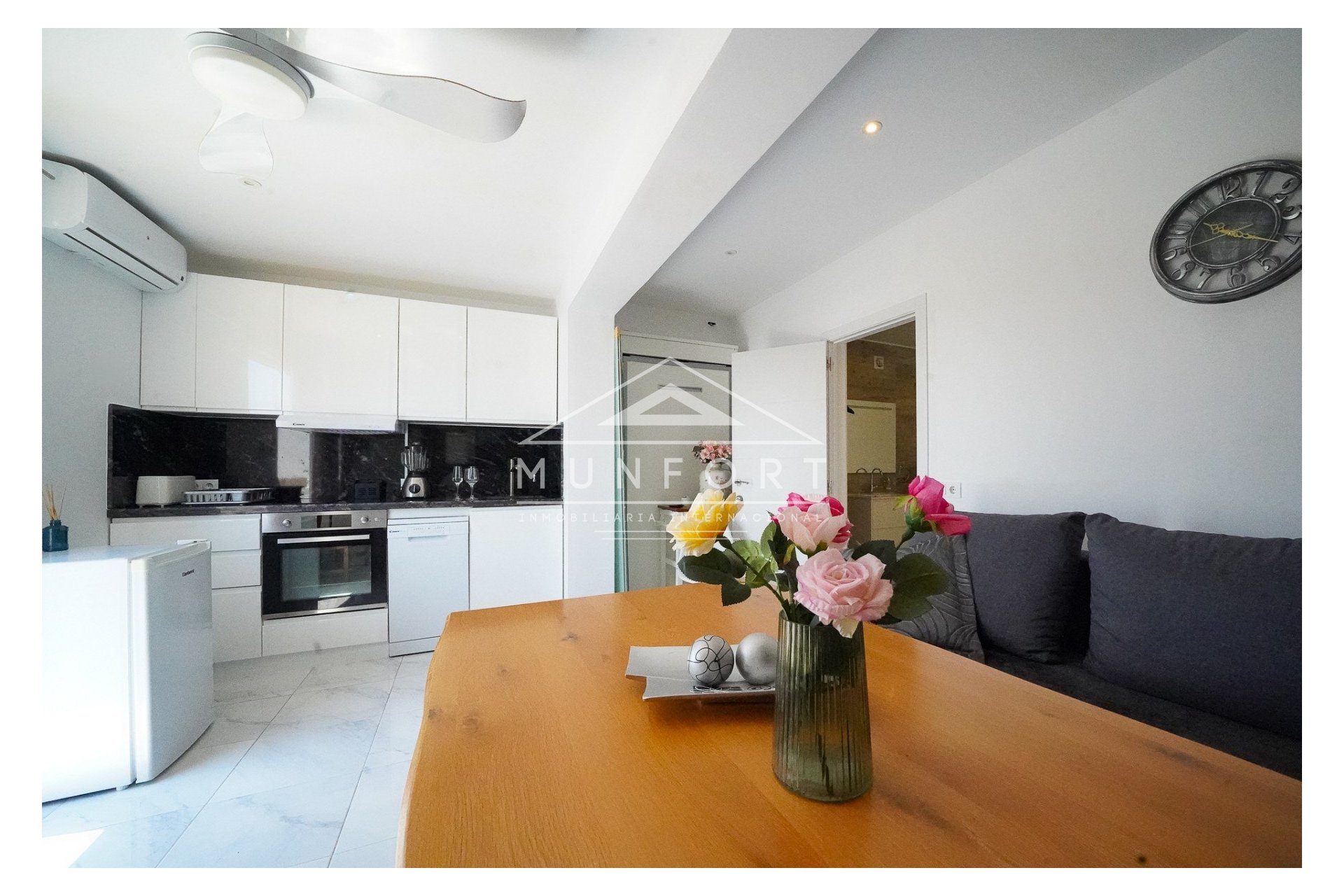 Resale - Luxury Villas -
Orihuela Costa - Villamartín