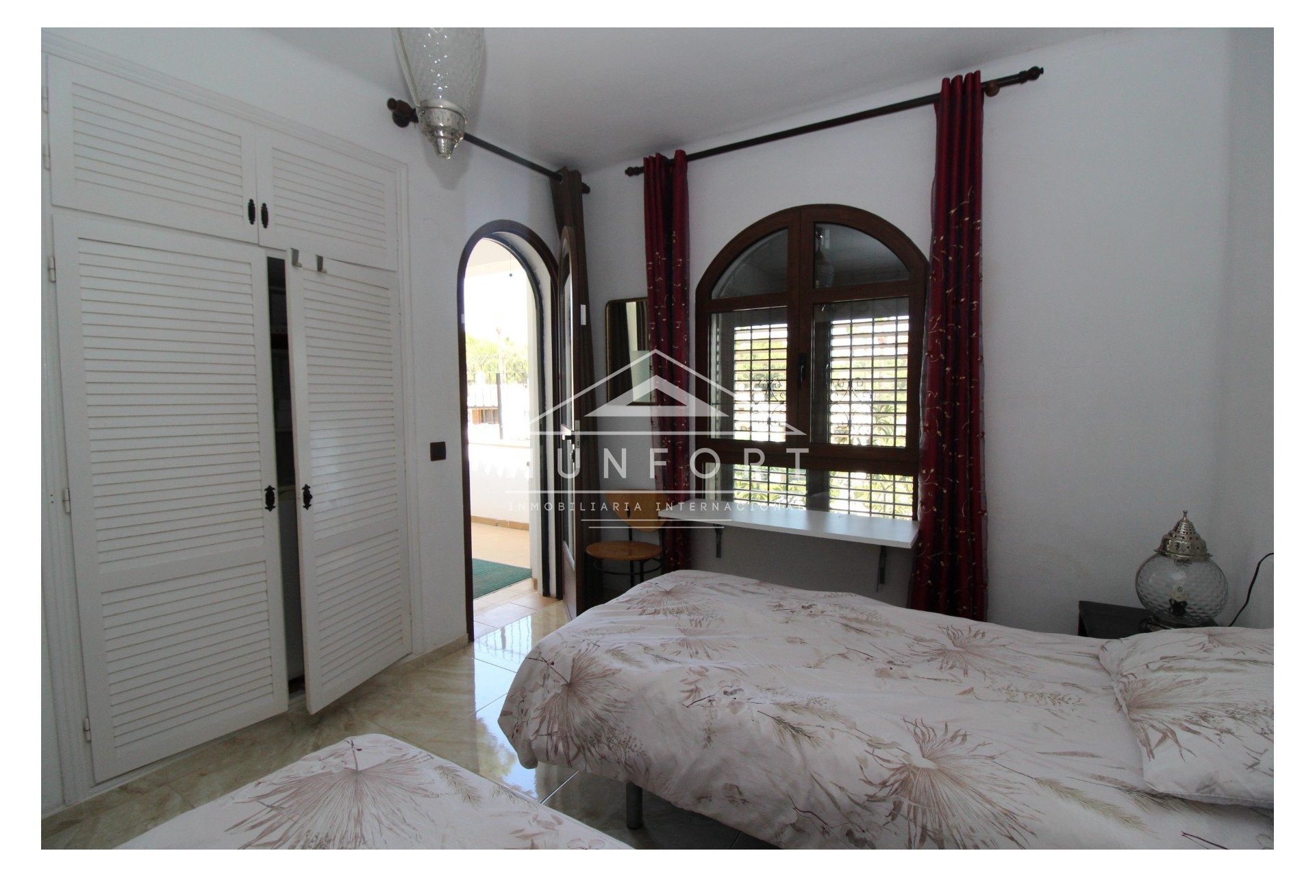 Resale - Luxury Villas -
Orihuela Costa - Villamartin