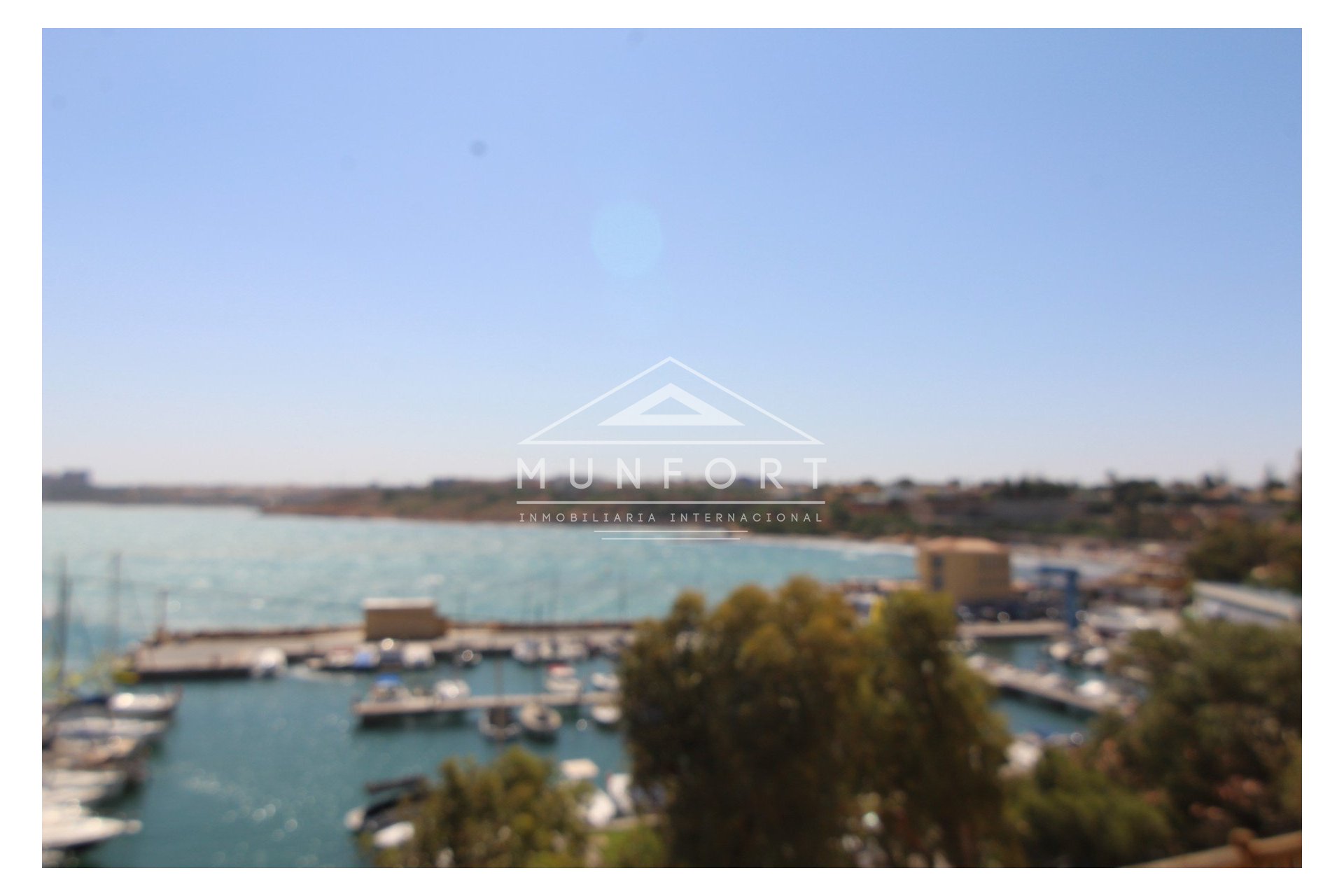 Resale - Luxury Villas -
Orihuela Costa - Villamartin