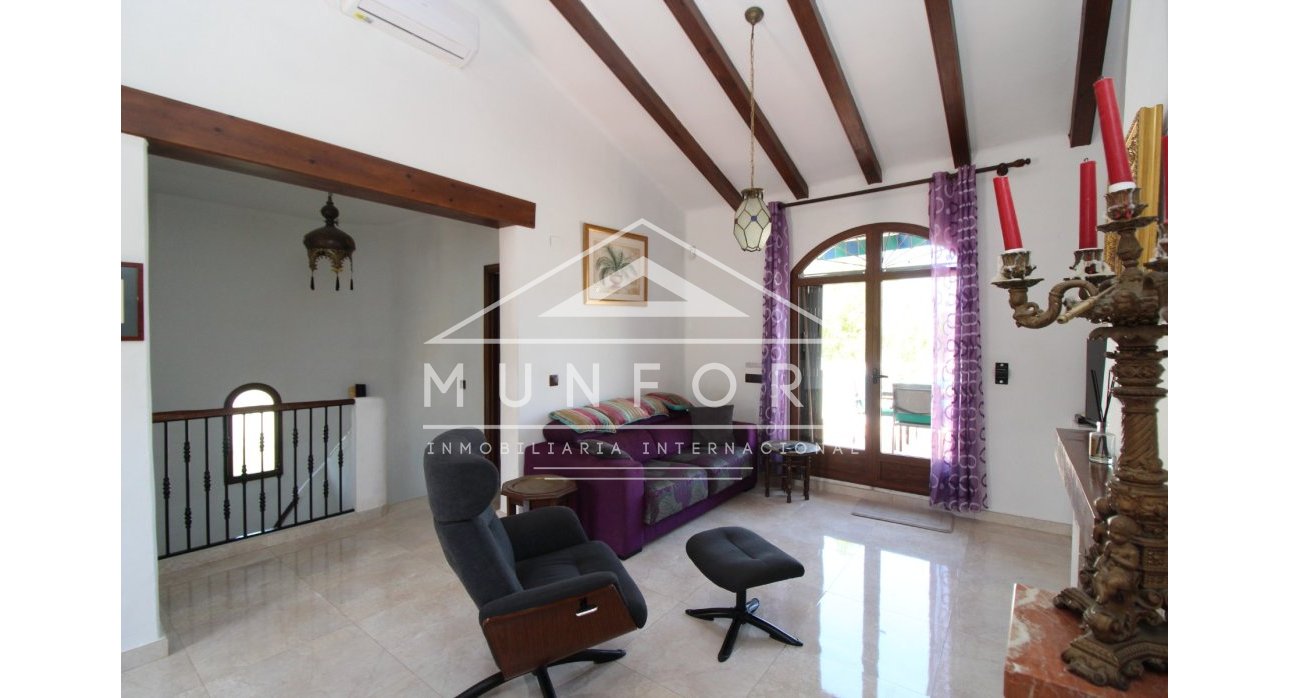 Resale - Luxury Villas -
Orihuela Costa - Villamartin