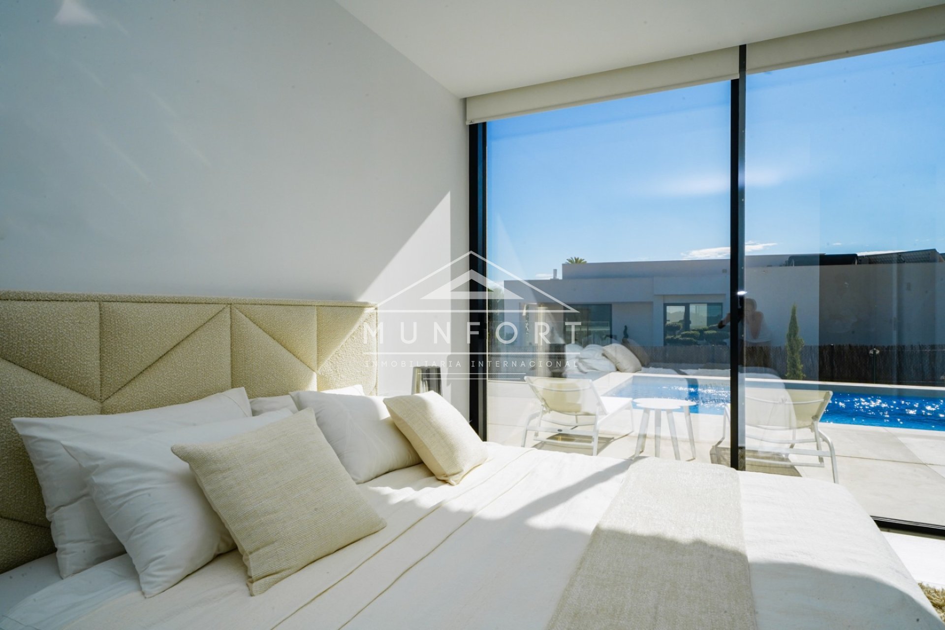 Resale - Luxury Villas -
Orihuela Costa