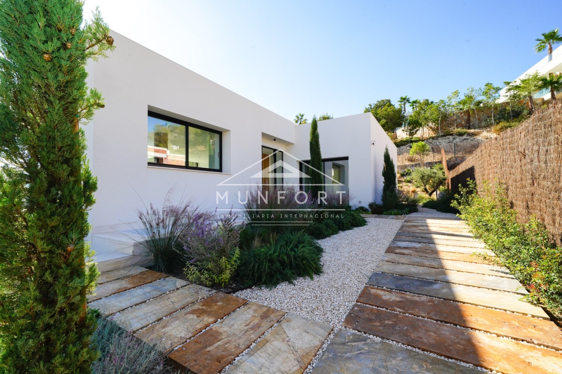 Resale - Luxury Villas -
Orihuela Costa