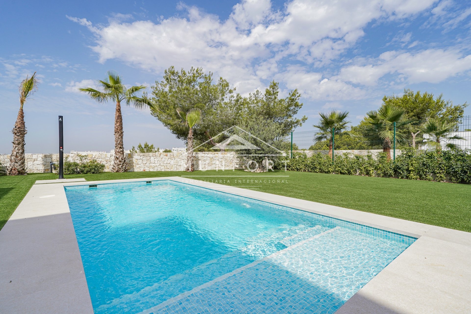 Resale - Luxury Villas -
Pilar de la Horadada - Lo Romero Golf