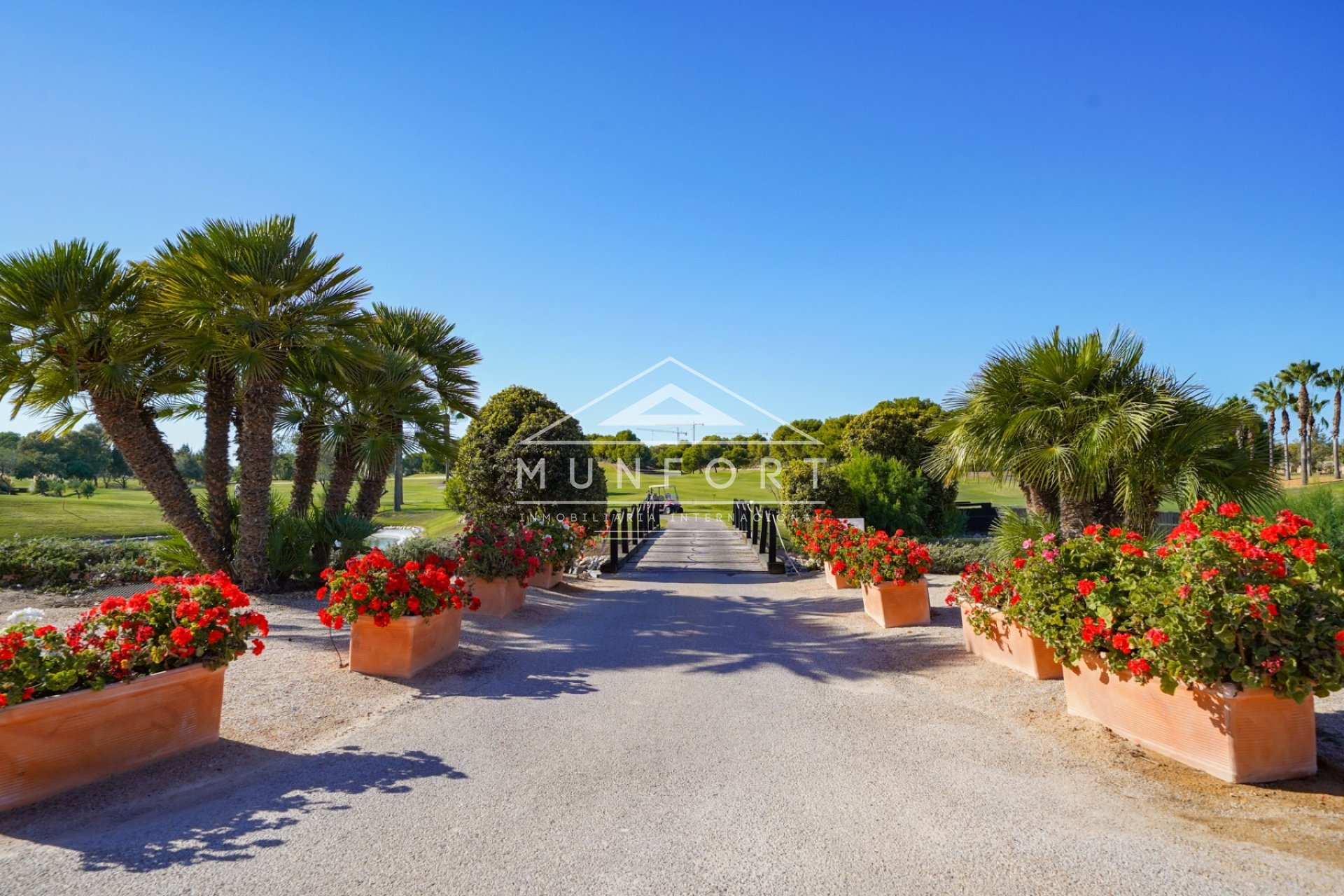 Resale - Luxury Villas -
Pilar de la Horadada - Pinar de Campoverde