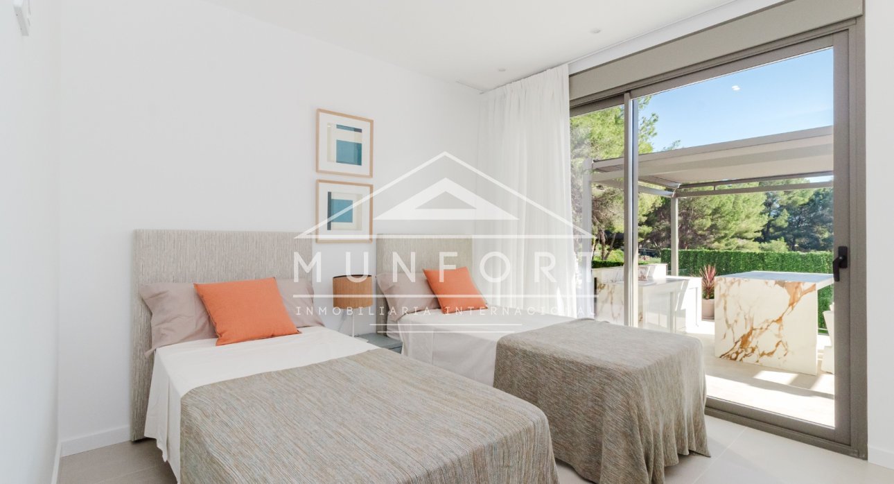 Resale - Luxury Villas -
Pilar de la Horadada - Pinar de Campoverde