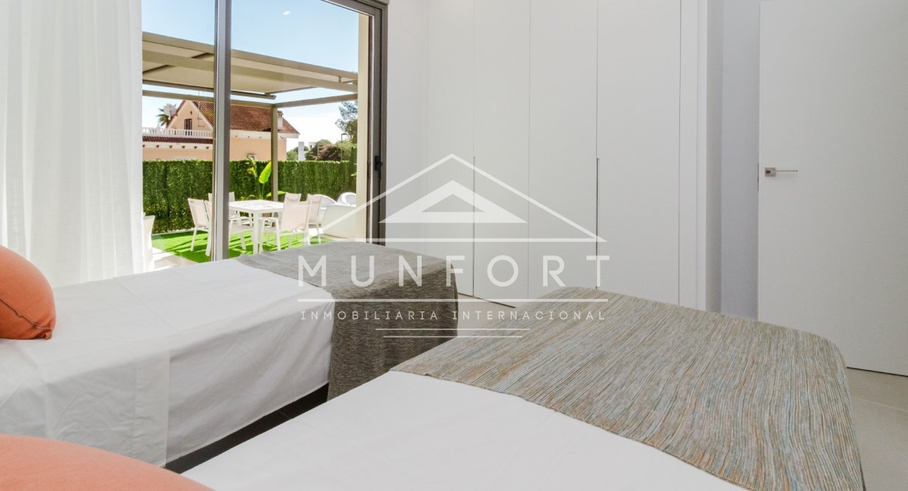 Resale - Luxury Villas -
Pilar de la Horadada - Pinar de Campoverde