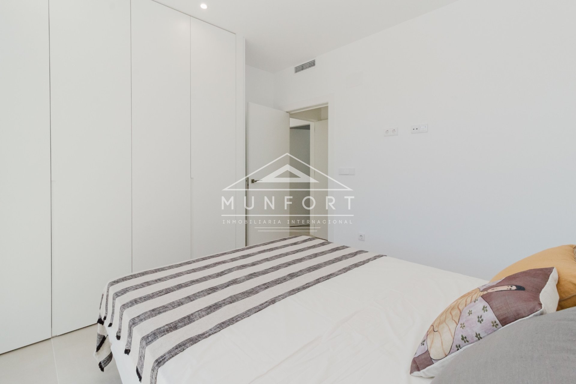 Resale - Luxury Villas -
Pilar de la Horadada - Pinar de Campoverde