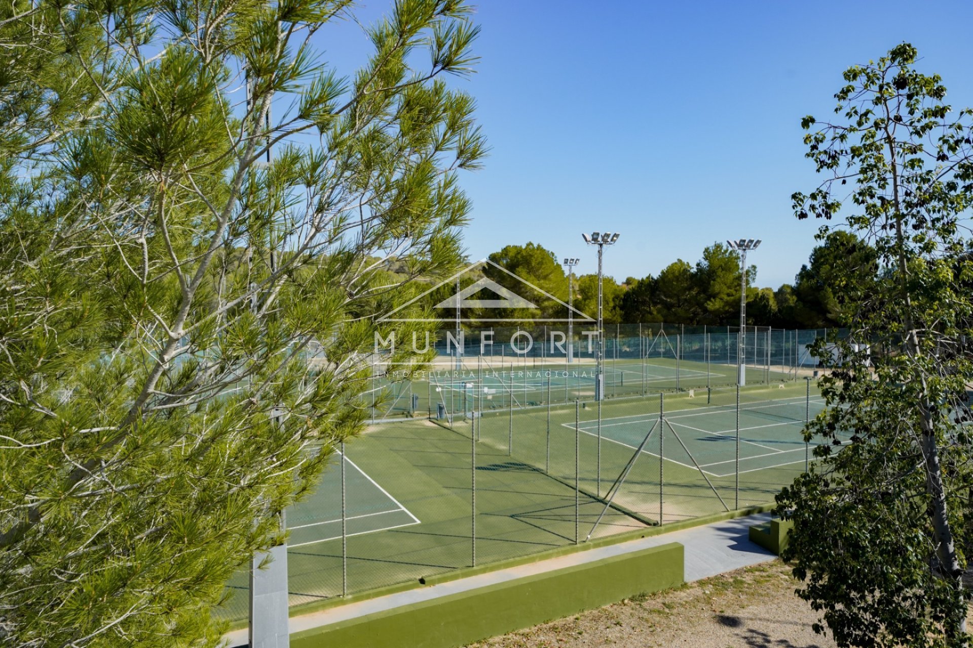 Resale - Luxury Villas -
Pilar de la Horadada - Pinar de Campoverde