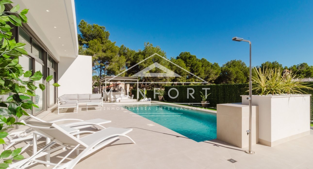 Resale - Luxury Villas -
Pilar de la Horadada - Pinar de Campoverde