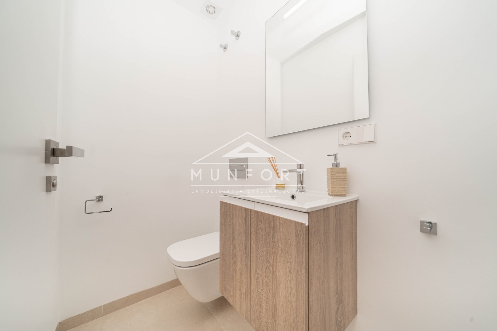 Resale - Luxury Villas -
Pilar de la Horadada
