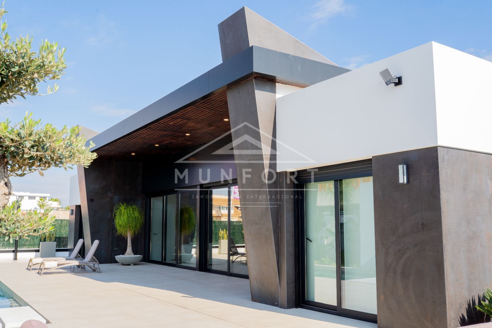 Resale - Luxury Villas -
Rojales - Ciudad Quesada