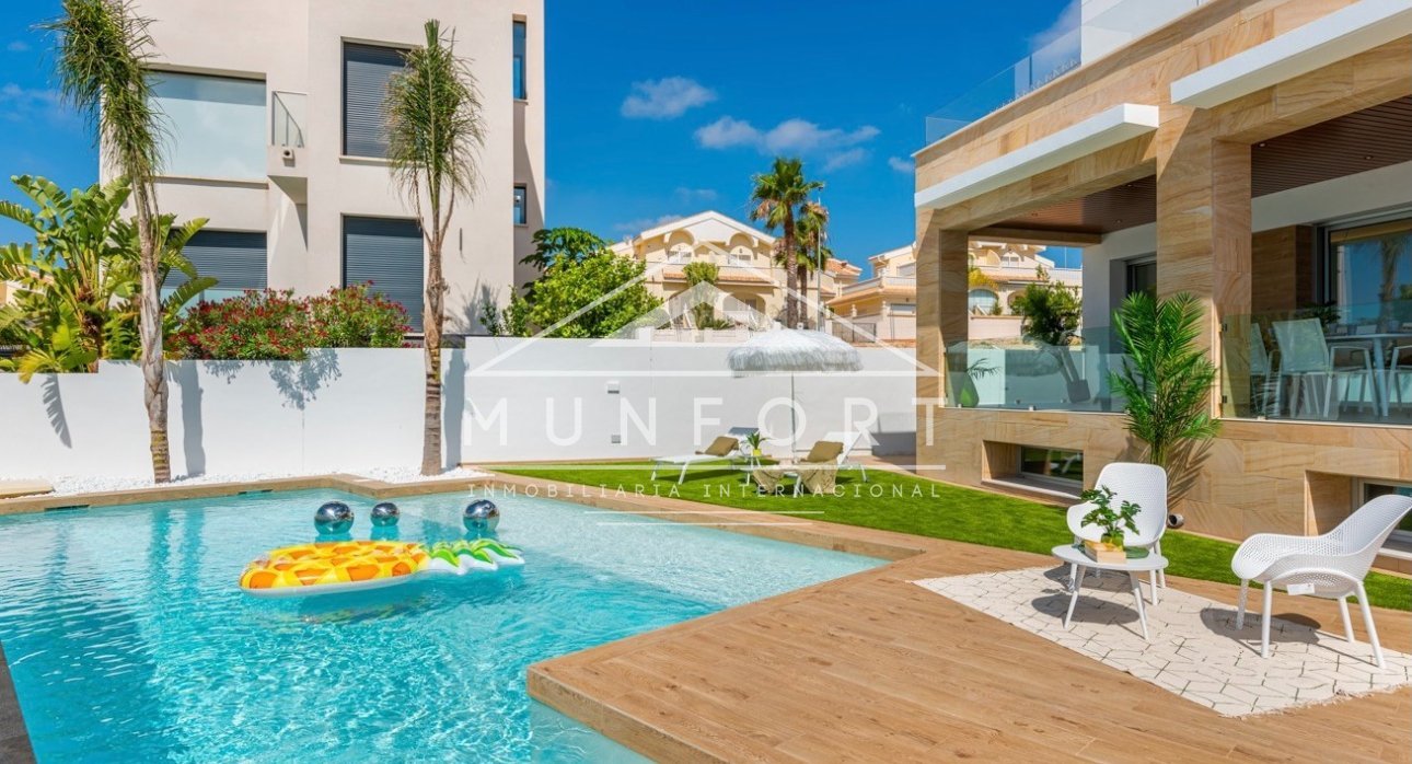 Resale - Luxury Villas -
Rojales - Ciudad Quesada