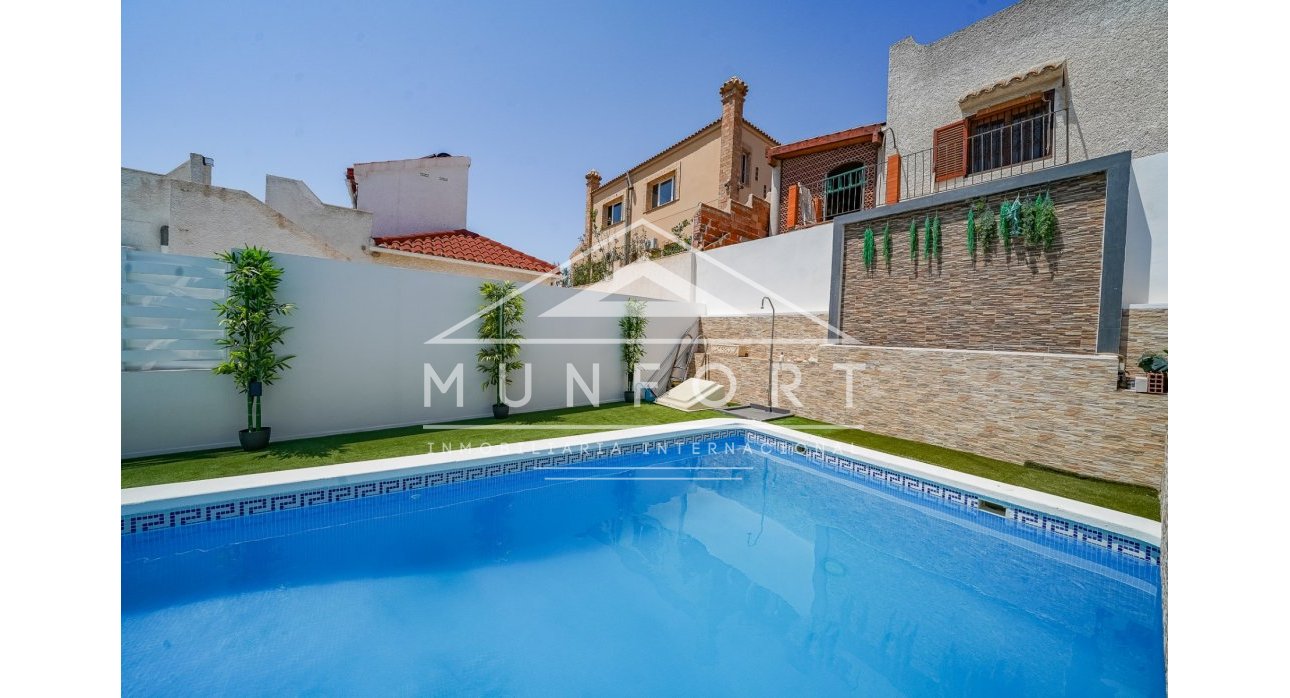 Resale - Luxury Villas -
San Miguel de Salinas - Urbanización Blue Lagoon - San Miguel de Salinas