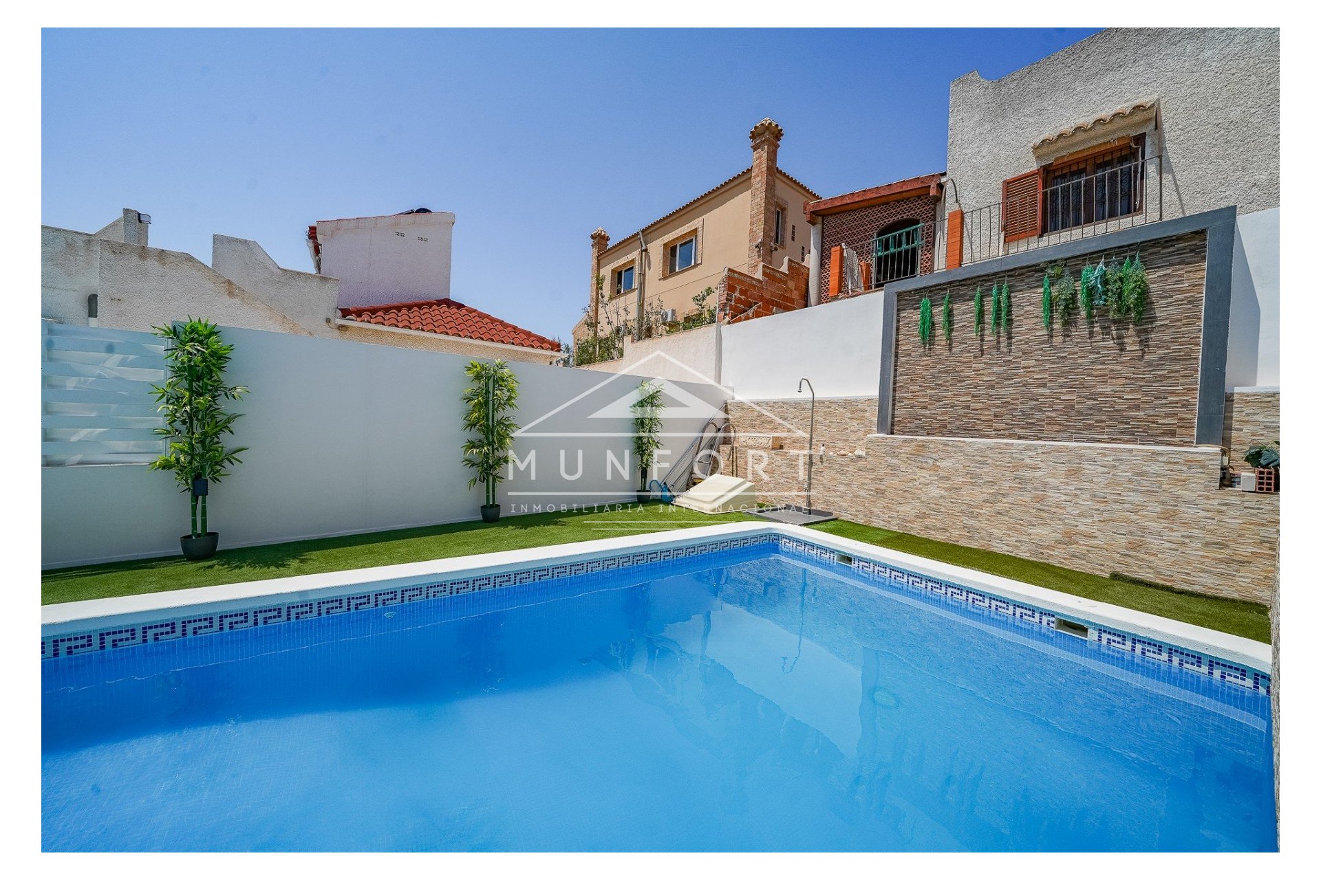 Resale - Luxury Villas -
San Miguel de Salinas - Urbanización Blue Lagoon - San Miguel de Salinas