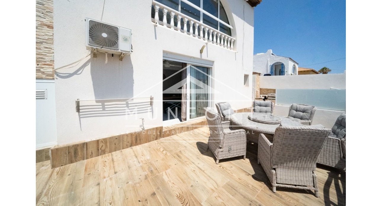 Resale - Luxury Villas -
San Miguel de Salinas - Urbanización Blue Lagoon - San Miguel de Salinas