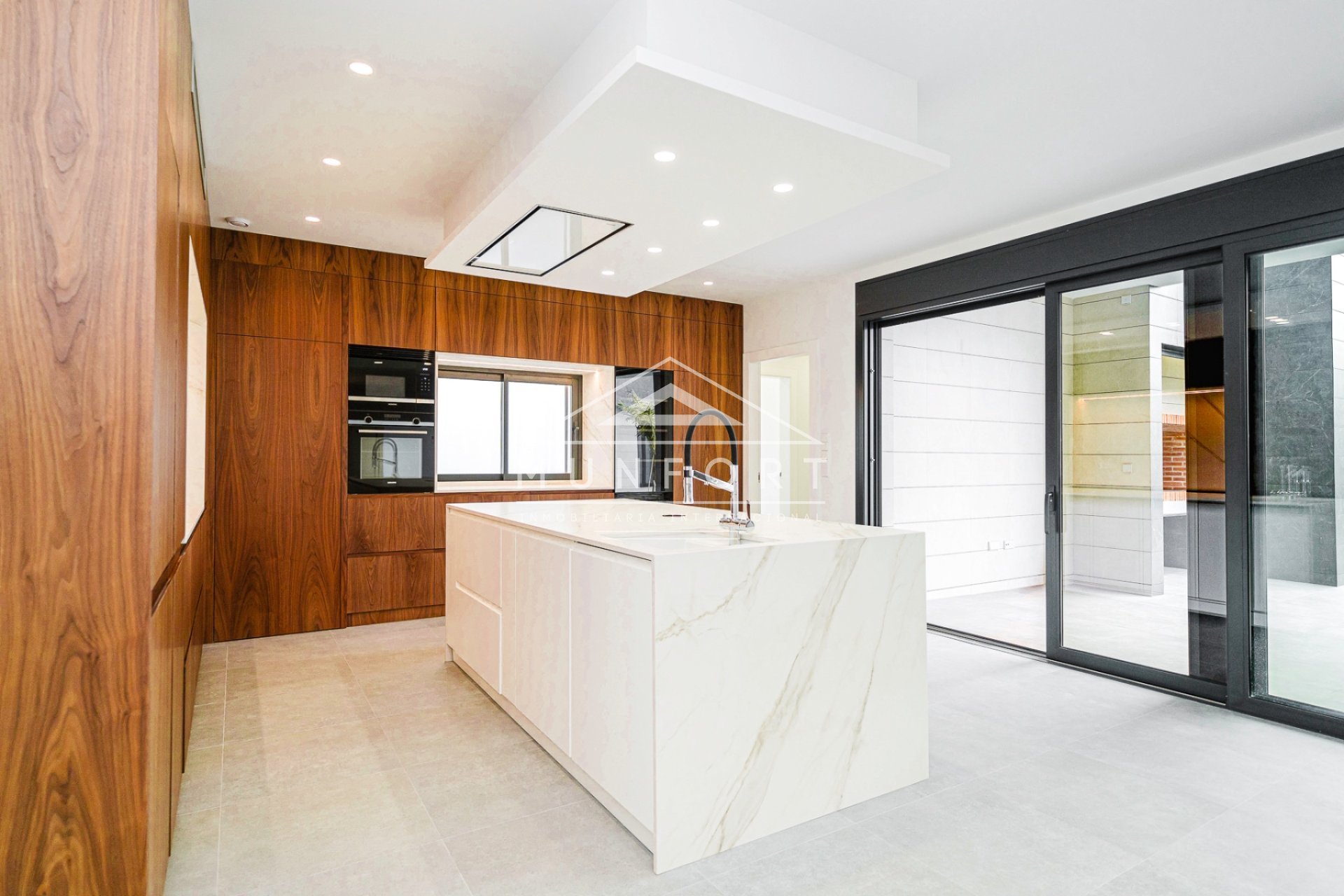 Resale - Luxury Villas -
San Pedro del Pinatar