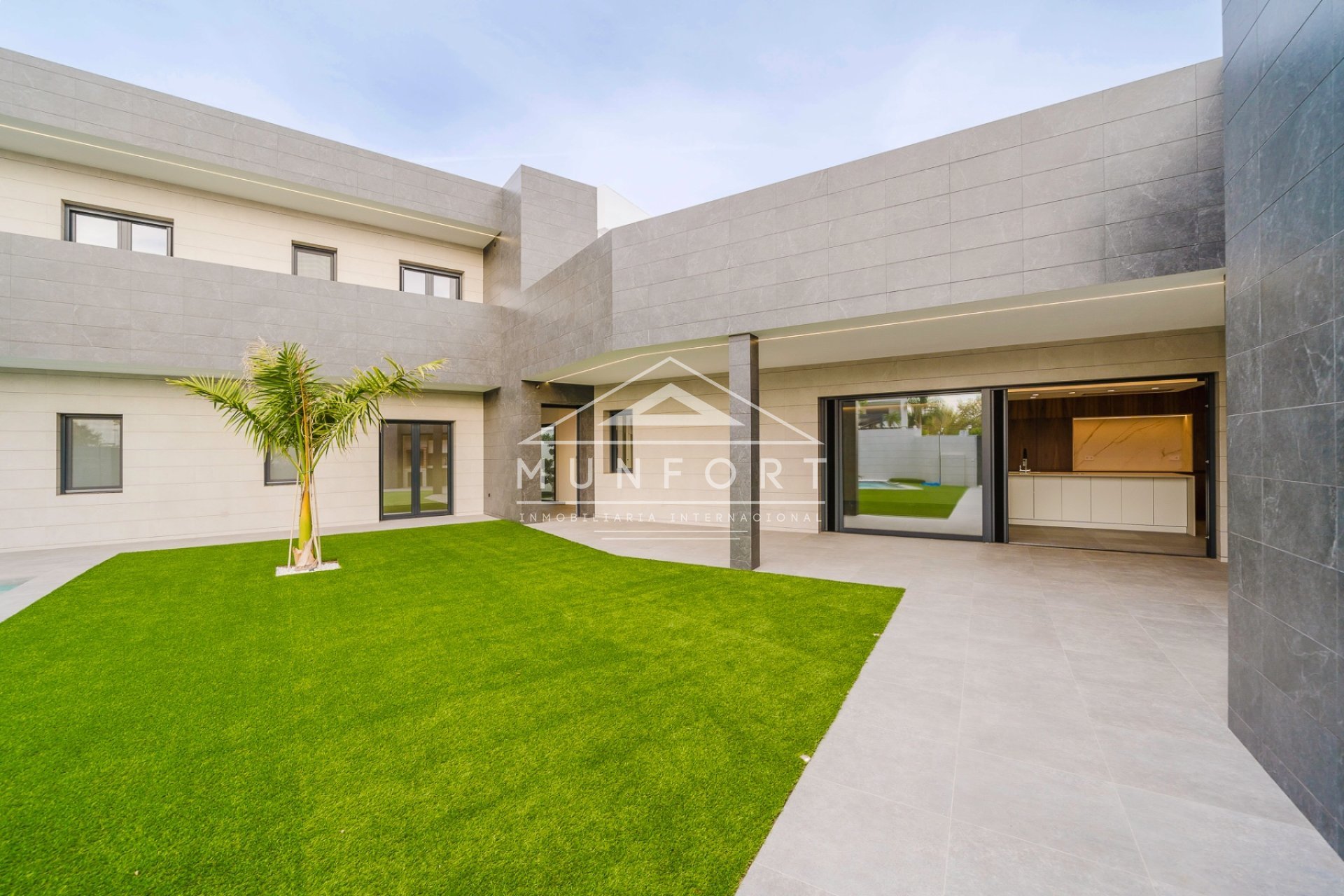 Resale - Luxury Villas -
San Pedro del Pinatar