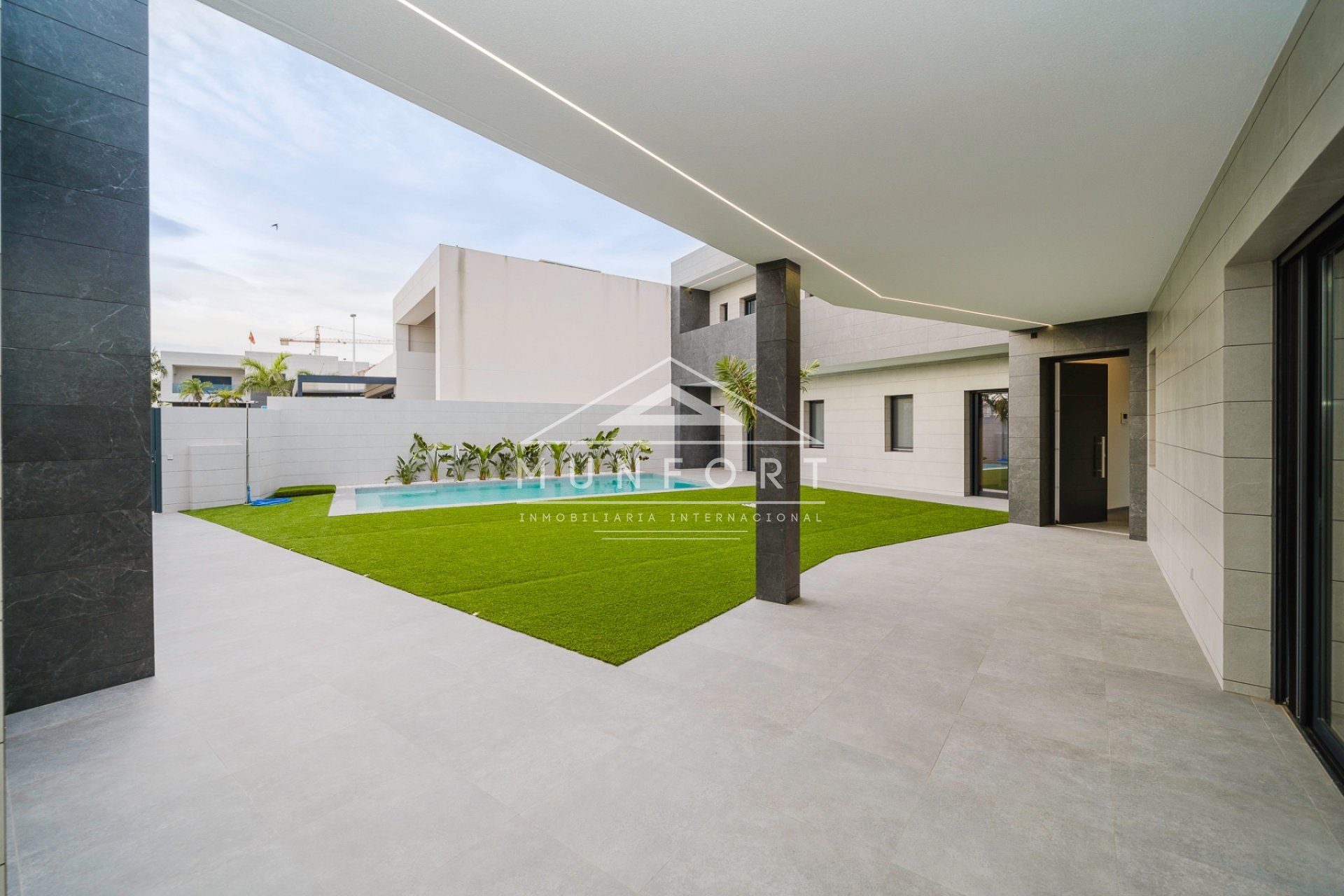 Resale - Luxury Villas -
San Pedro del Pinatar