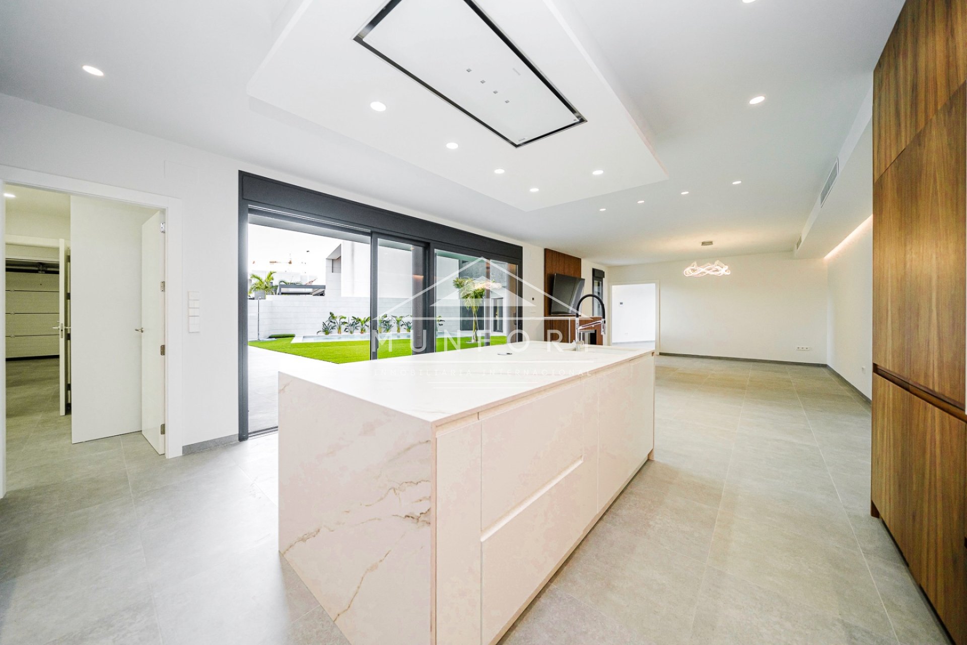 Resale - Luxury Villas -
San Pedro del Pinatar