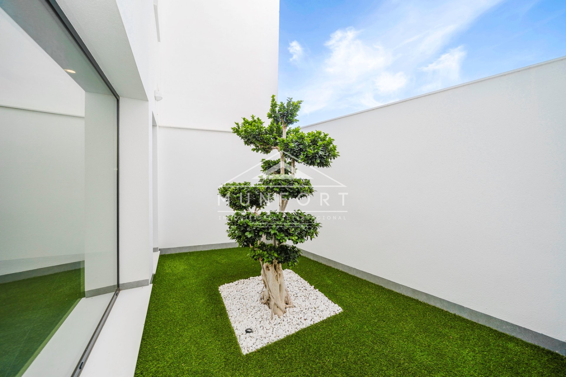 Resale - Luxury Villas -
San Pedro del Pinatar