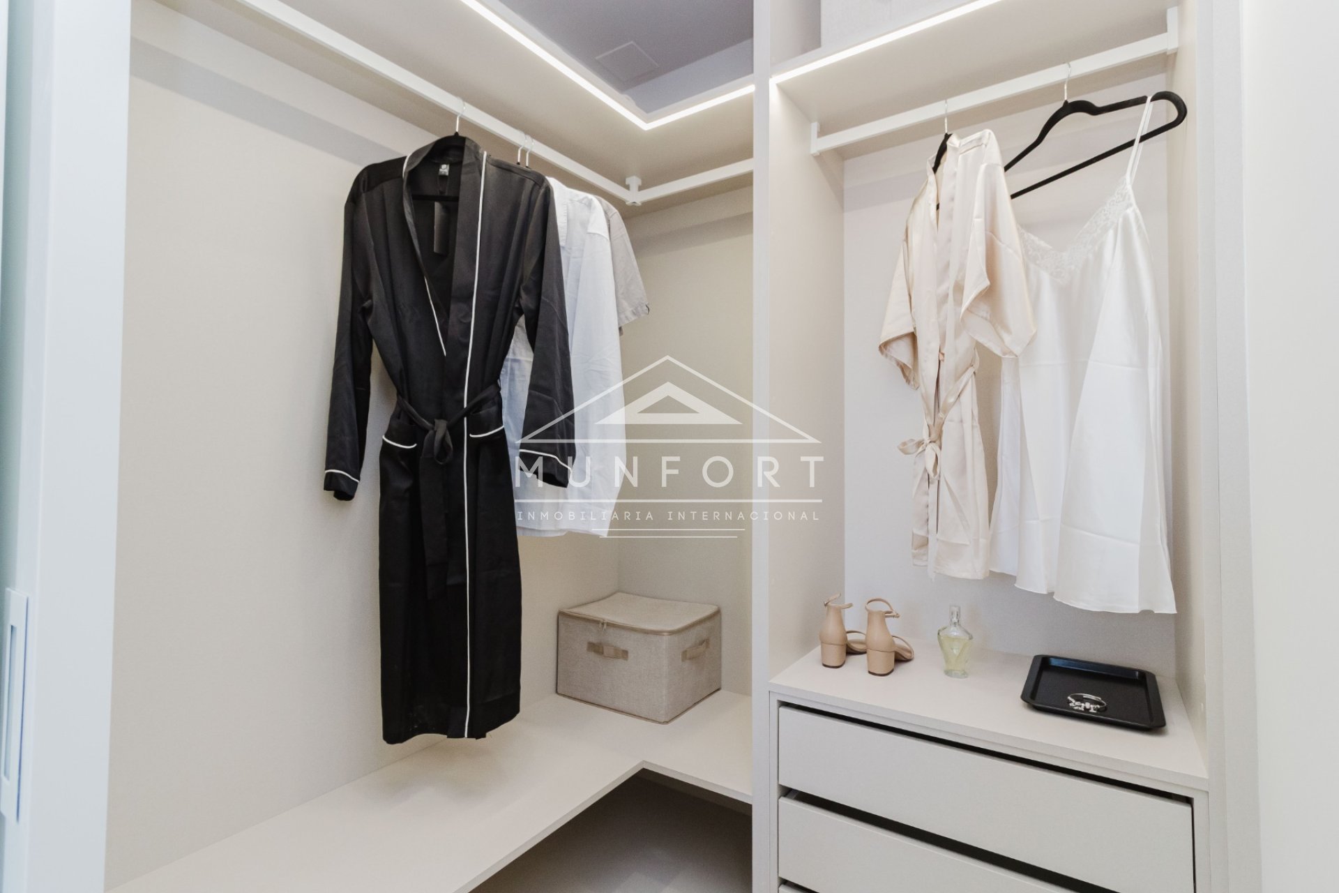 Resale - Luxury Villas -
Torre-Pacheco - Santa Rosal&iacute;a Lake and Life Resort