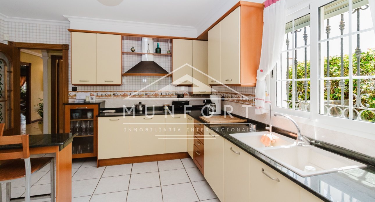 Resale - Luxury Villas -
Torrevieja - La Mata - Torrevieja