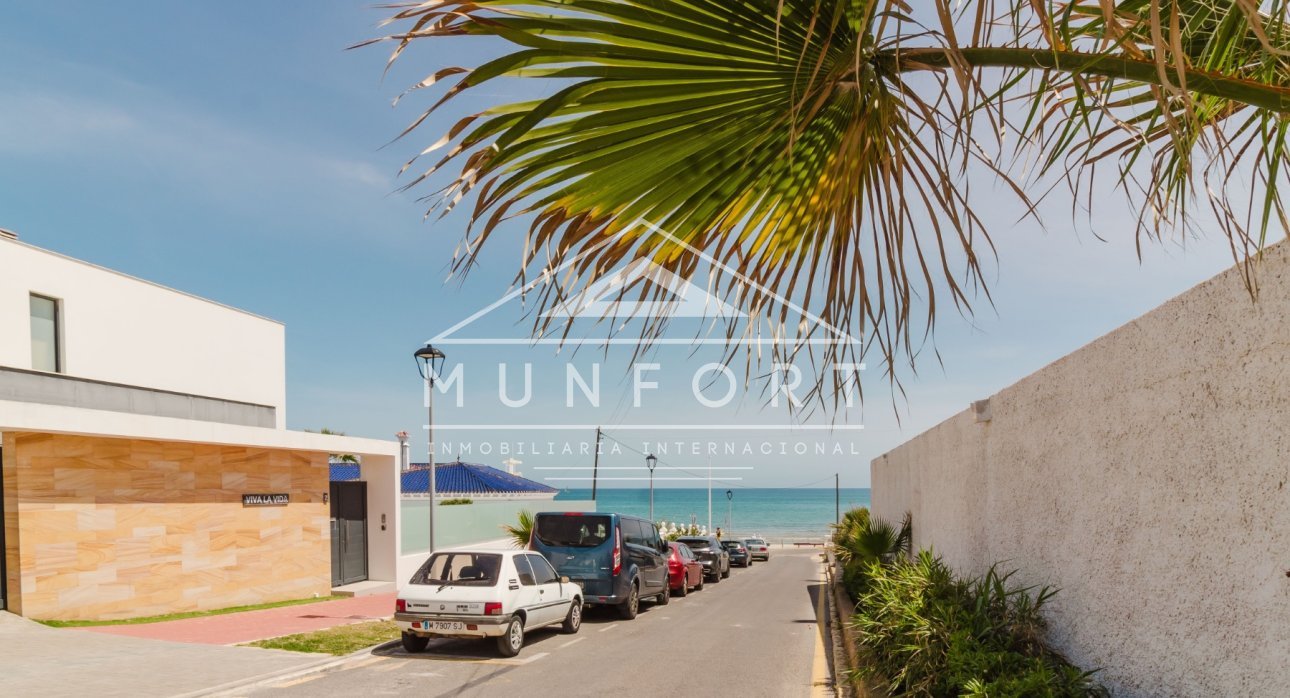 Resale - Luxury Villas -
Torrevieja - La Mata - Torrevieja