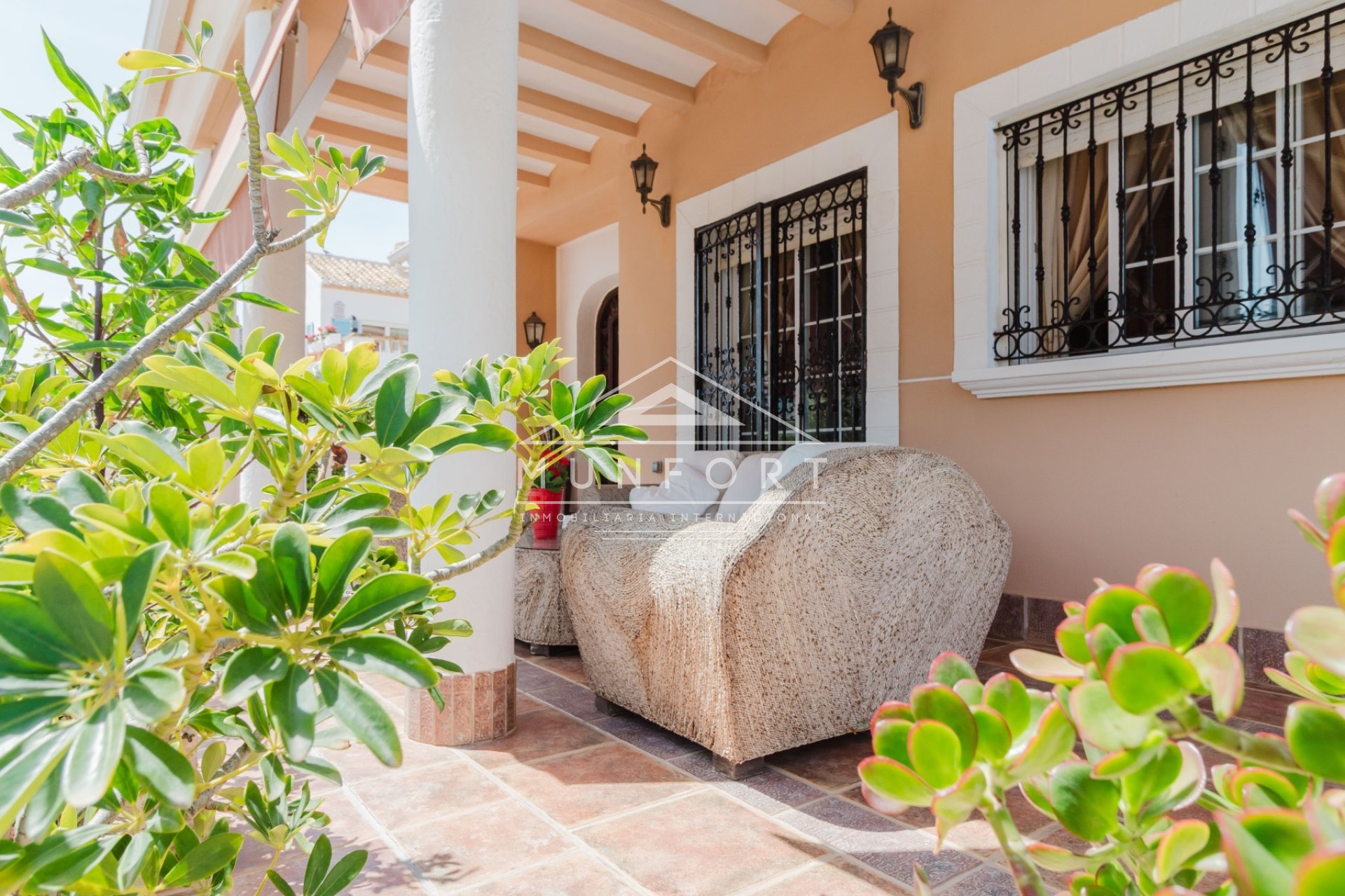 Resale - Luxury Villas -
Torrevieja - La Mata - Torrevieja