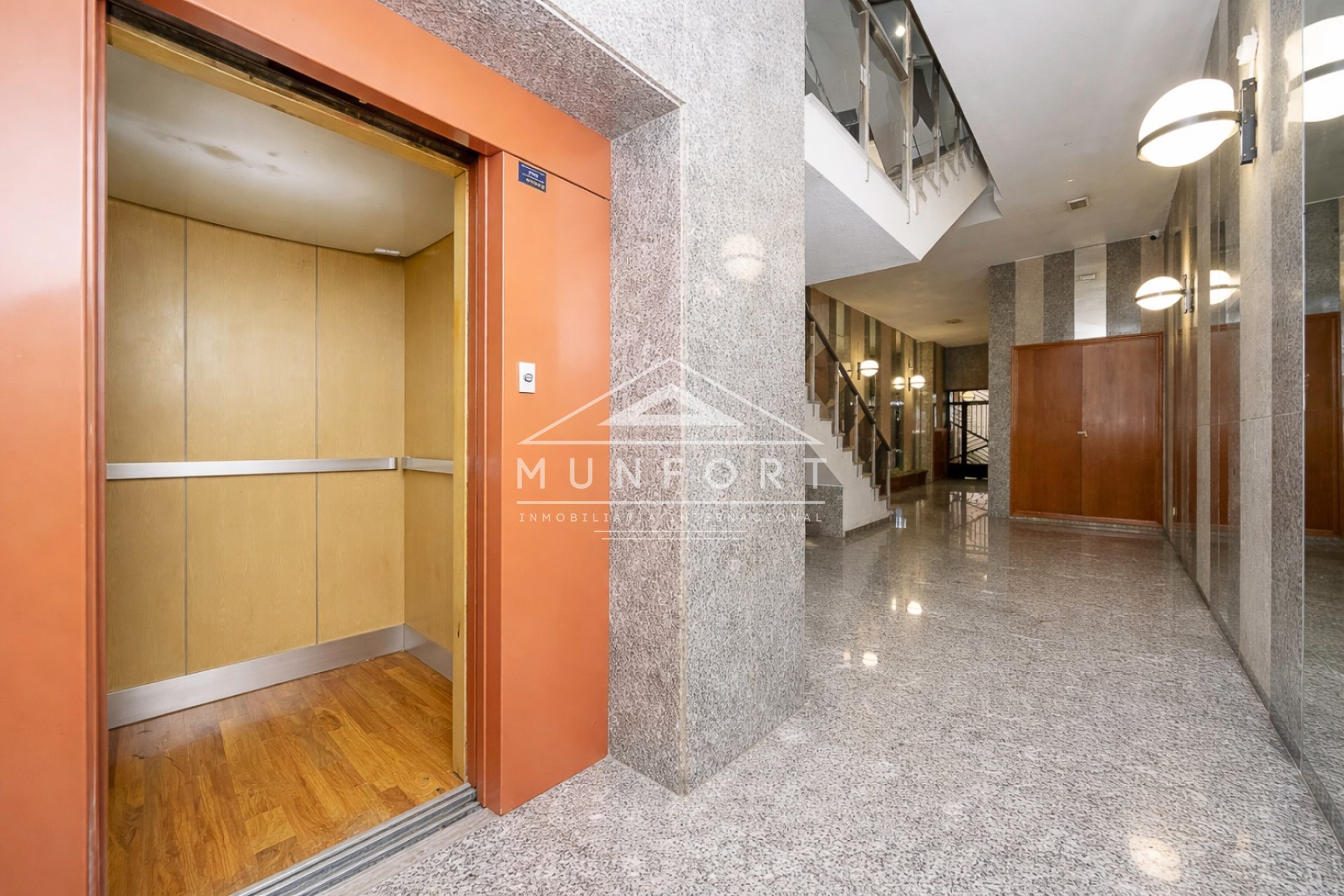 Resale - Offices -
Murcia