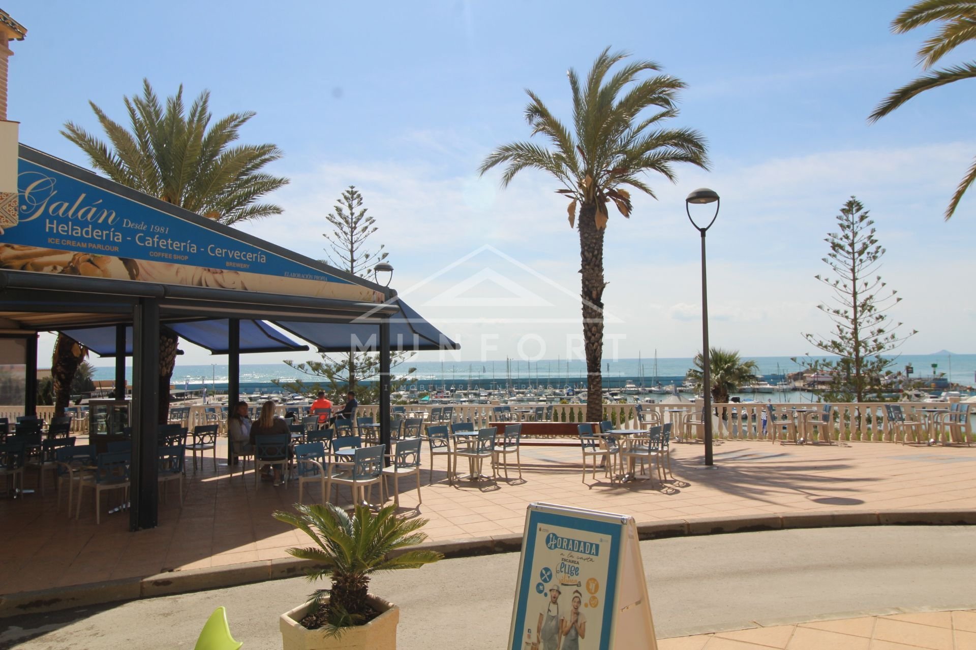 Resale - Penthouses -
Dénia