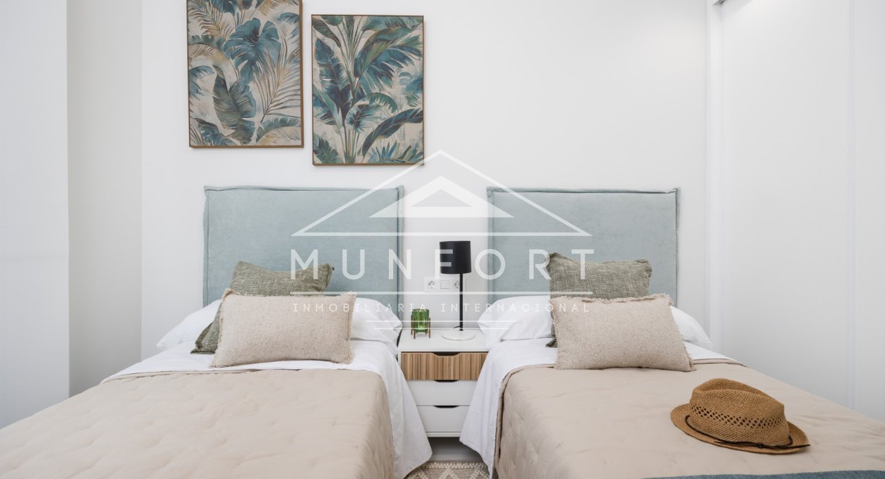 Resale - Penthouses -
San Miguel de Salinas