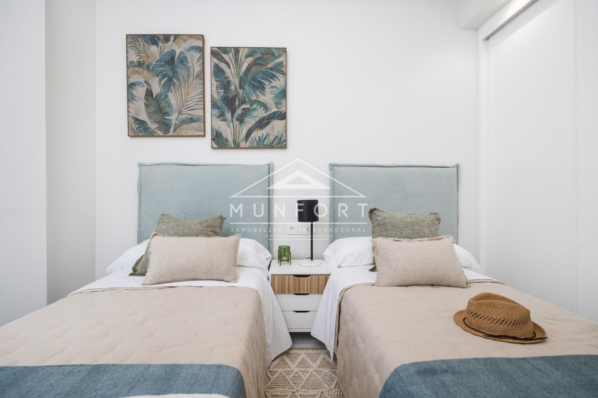 Resale - Penthouses -
San Miguel de Salinas