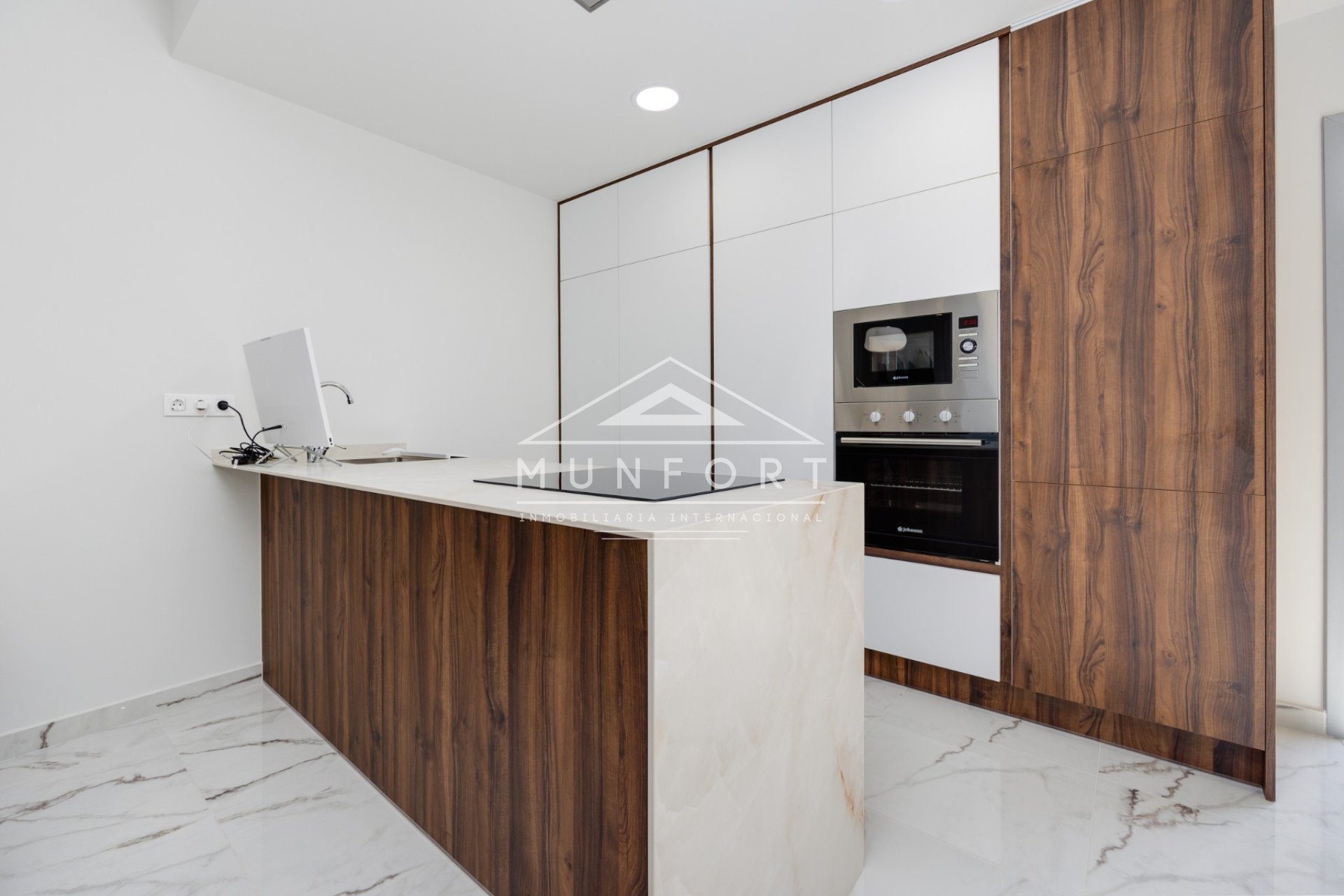 Resale - Penthouses -
San Miguel de Salinas