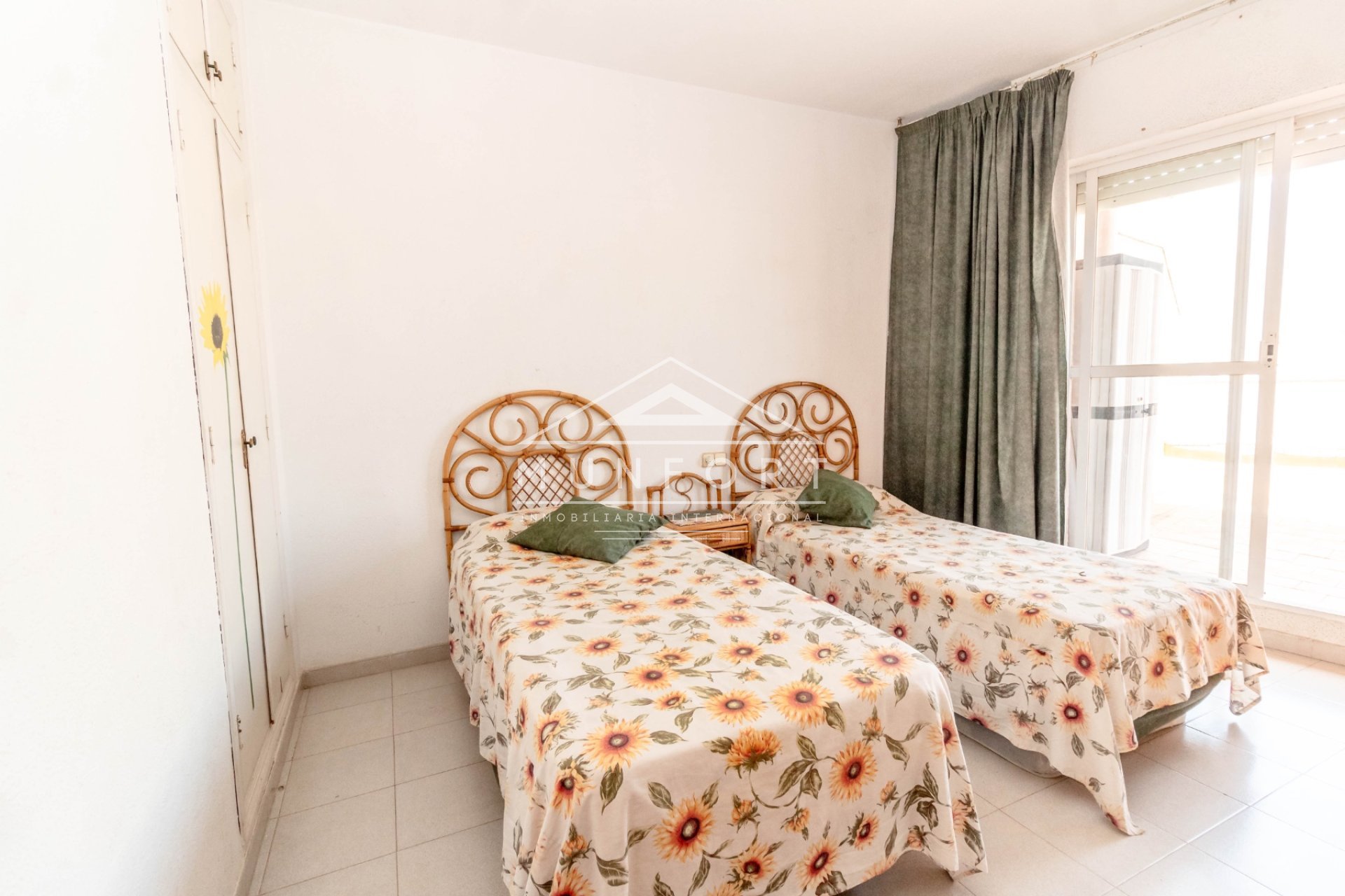 Resale - Penthouses -
Torrevieja - Centro - Torrevieja