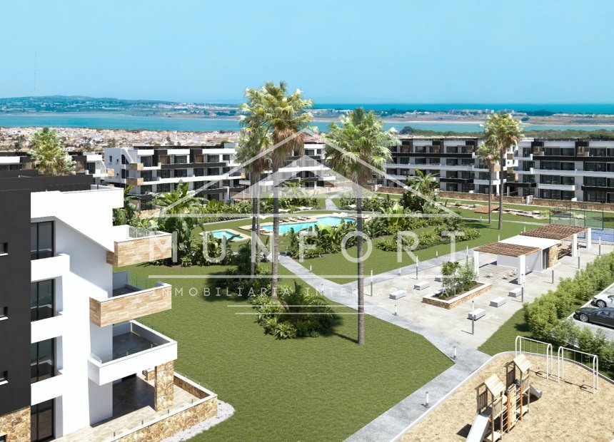 Resale - Penthouses -
Torrevieja