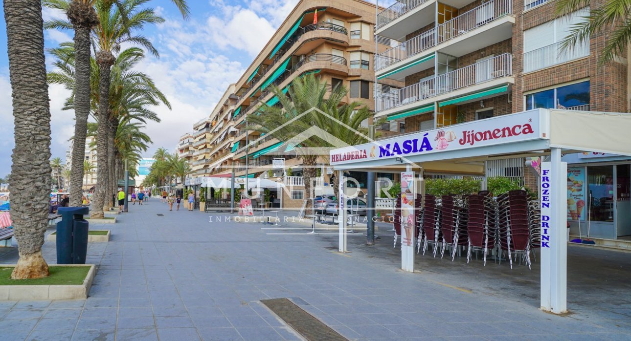Resale - Penthouses -
Torrevieja