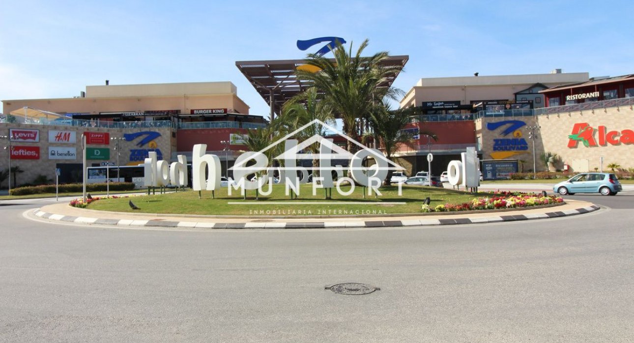 Resale - Plots -
Alcázares, Los - Los Alcázares