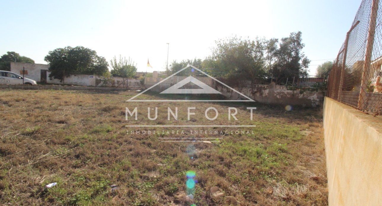 Resale - Plots -
Los Urrutias