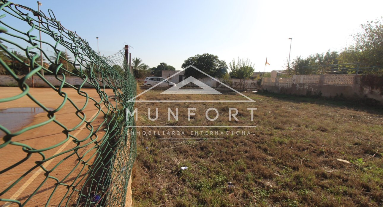 Resale - Plots -
Los Urrutias