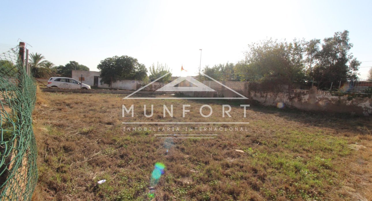 Resale - Plots -
Los Urrutias