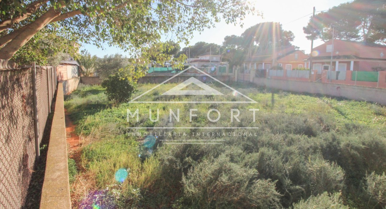 Resale - Plots -
Los Urrutias