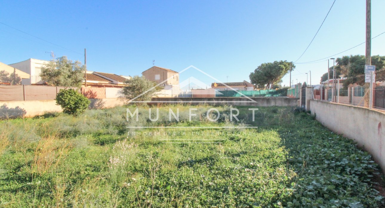 Resale - Plots -
Los Urrutias