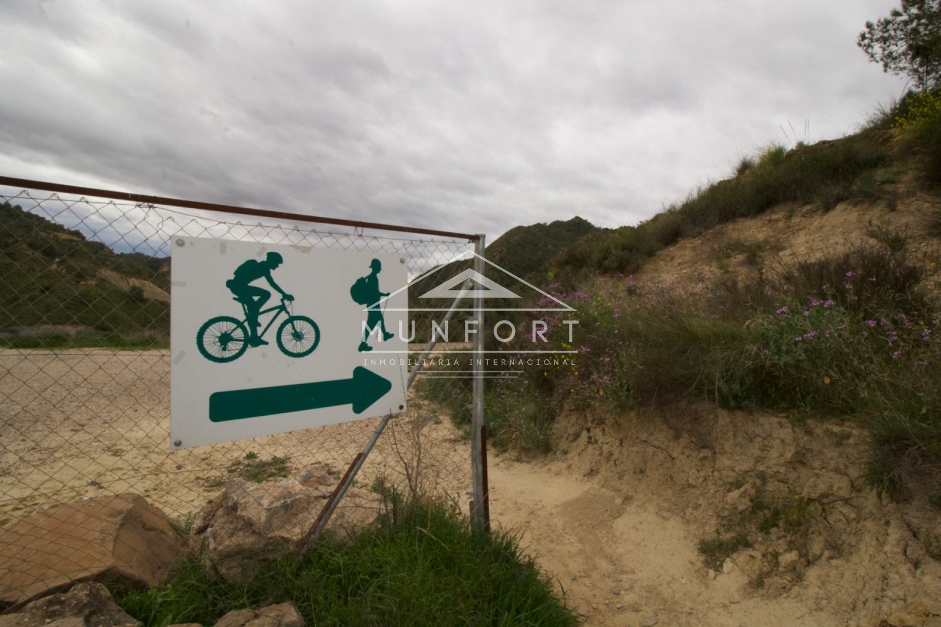 Resale - Plots -
Murcia - GEA Y TRUYOLS