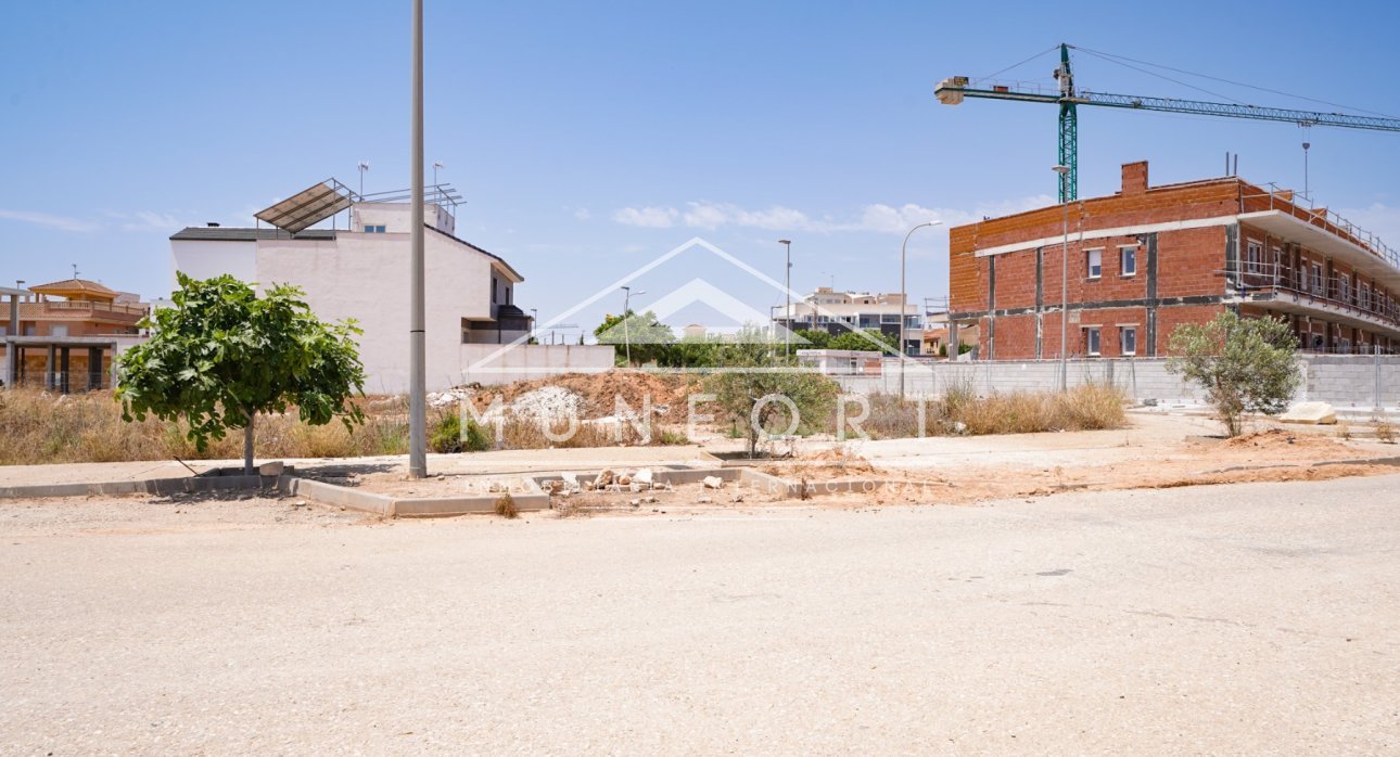 Resale - Plots -
Pilar de la Horadada