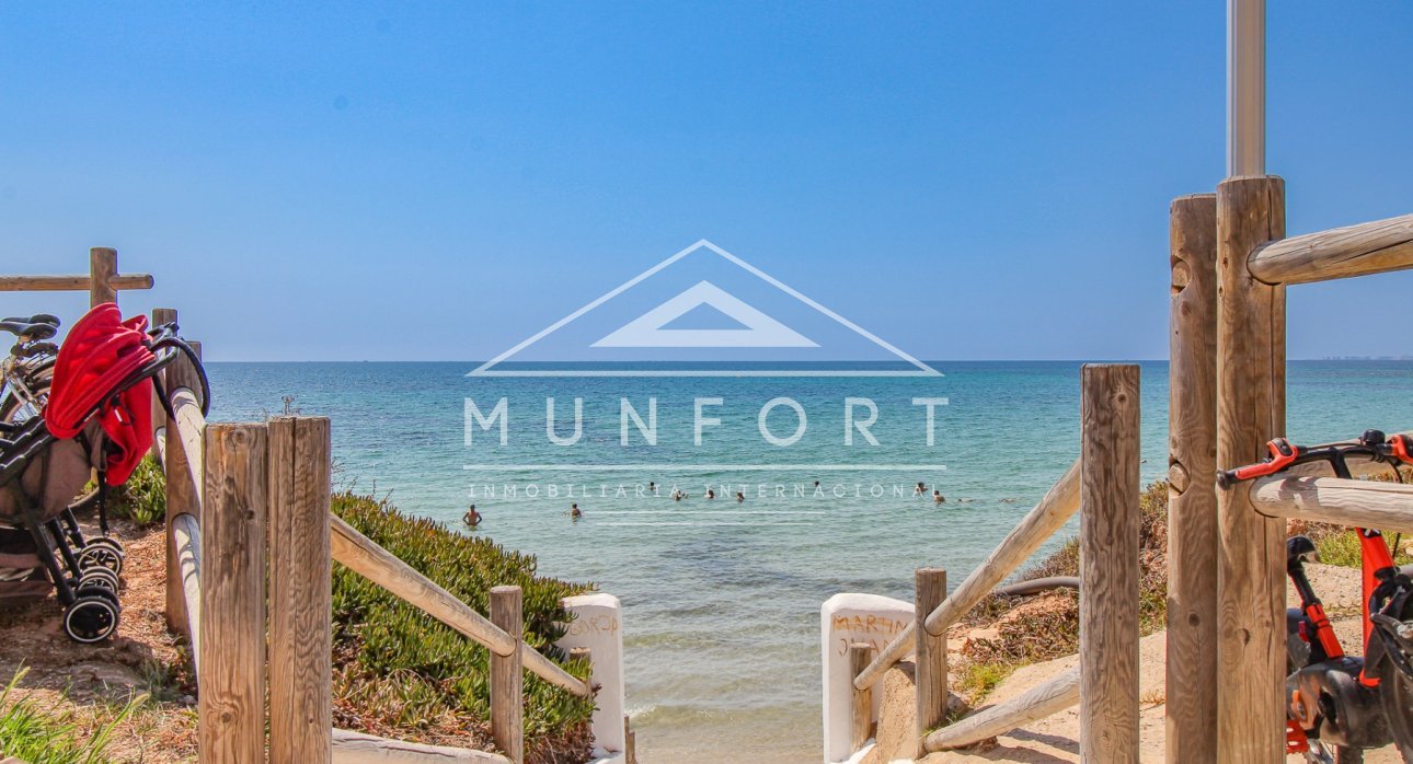 Resale - Plots -
Pilar de la Horadada